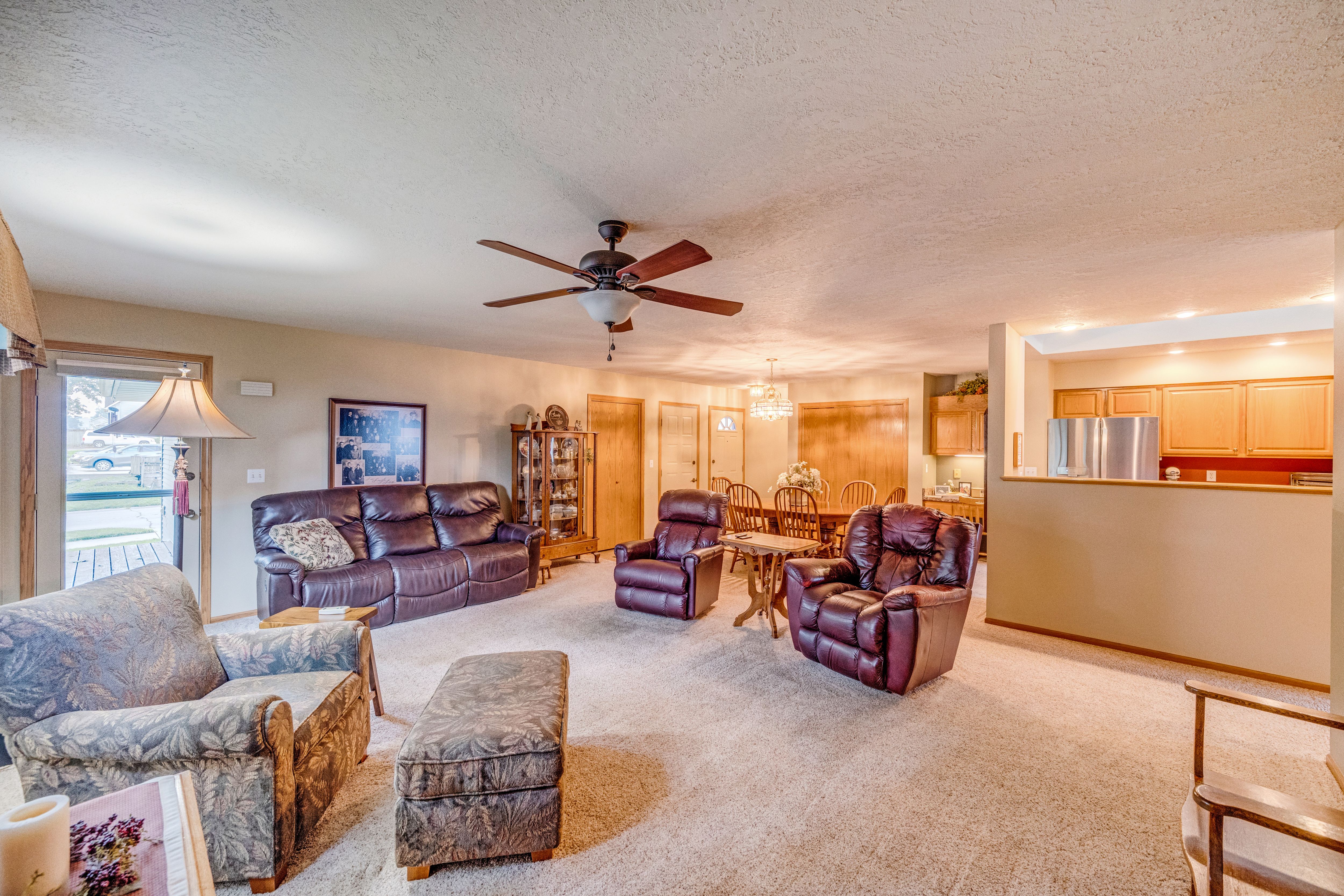 Listing Photo: 106 W Franklin Ave, Indianola, IA 50125-10